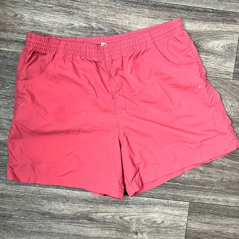 Columbia outdoor shorts